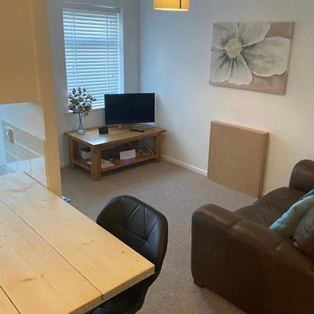 One Bedroom Ground Floor Flat Central Chichester Exterior foto